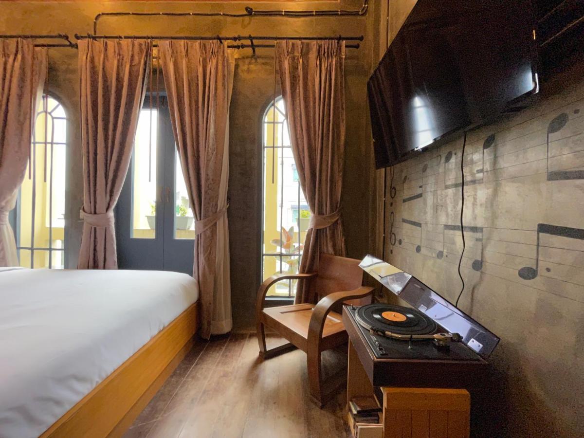 Central Old Town Cottage Бангкок Экстерьер фото